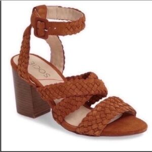 Sole Society Eveline Chestnut Heel Beach Vacation
size 8 braided